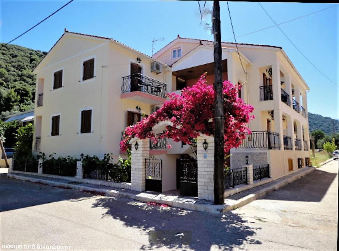Alexatos Studios & Apartments Agia Efimia Exteriér fotografie