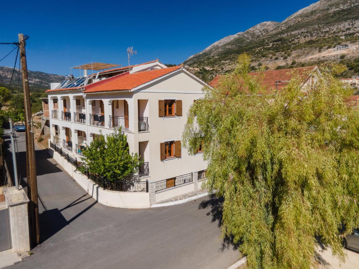 Alexatos Studios & Apartments Agia Efimia Exteriér fotografie