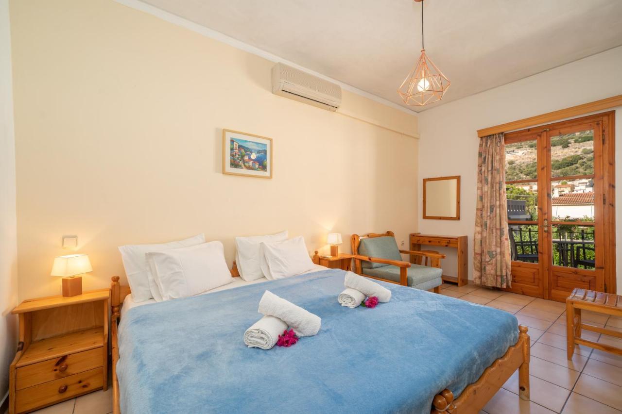 Alexatos Studios & Apartments Agia Efimia Exteriér fotografie