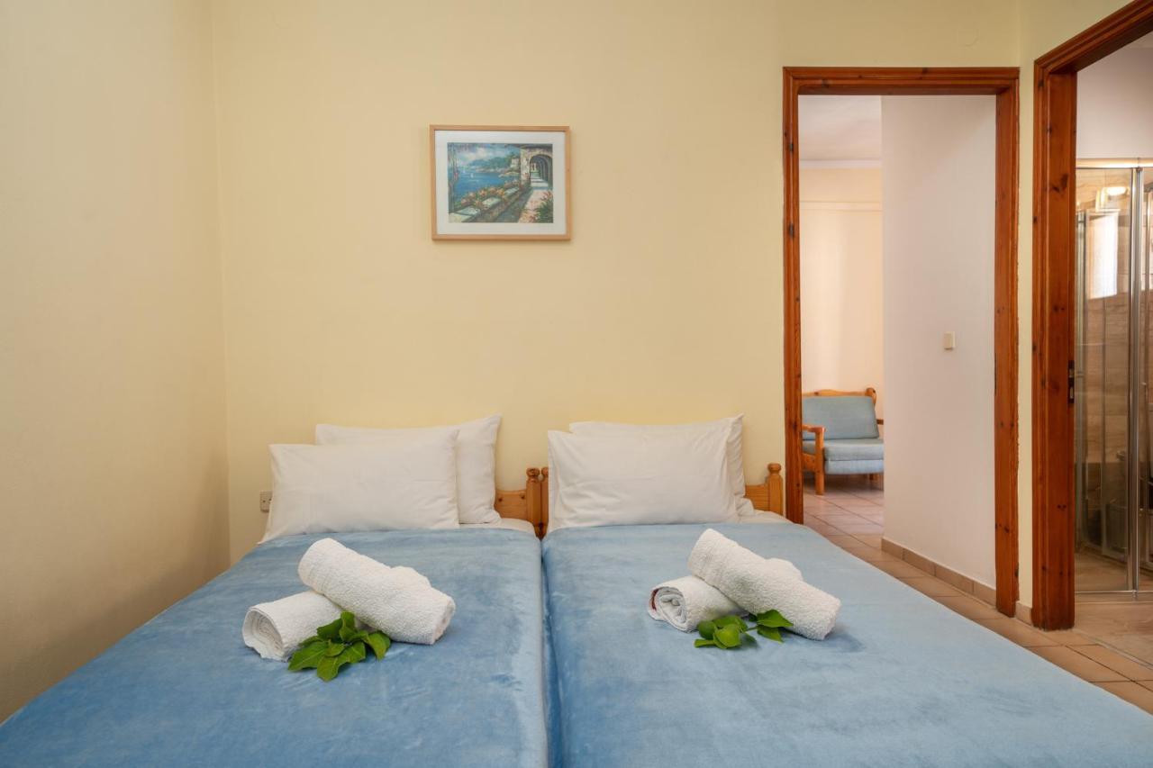 Alexatos Studios & Apartments Agia Efimia Exteriér fotografie
