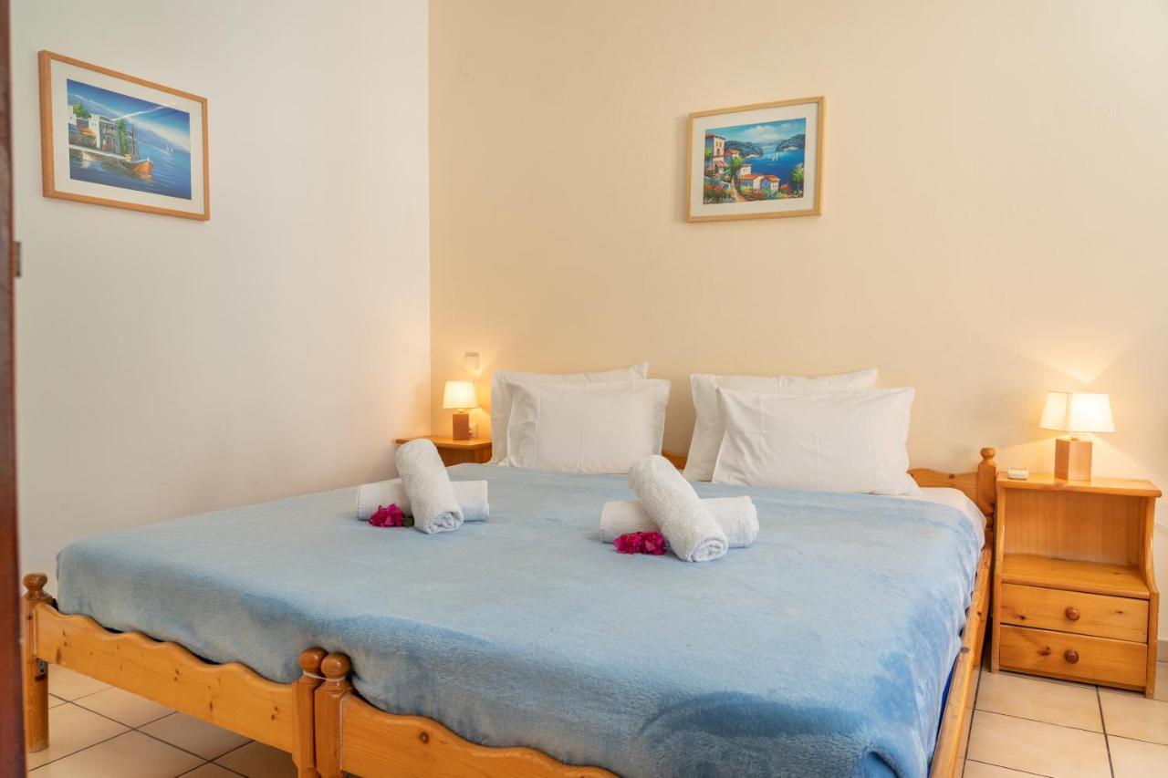 Alexatos Studios & Apartments Agia Efimia Exteriér fotografie