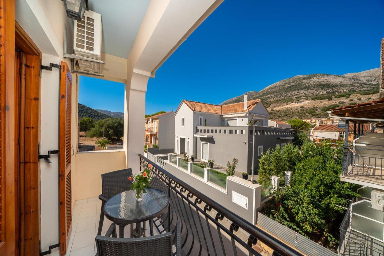Alexatos Studios & Apartments Agia Efimia Exteriér fotografie