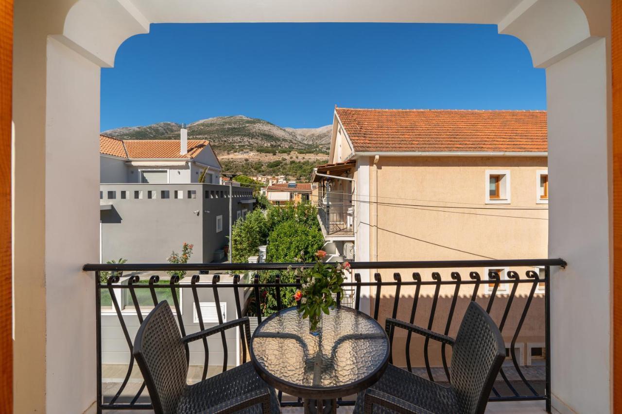 Alexatos Studios & Apartments Agia Efimia Exteriér fotografie