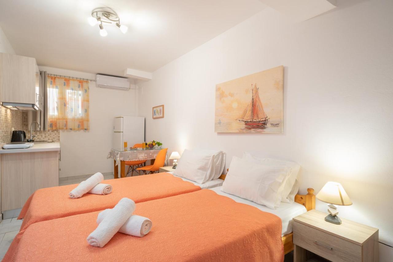 Alexatos Studios & Apartments Agia Efimia Exteriér fotografie