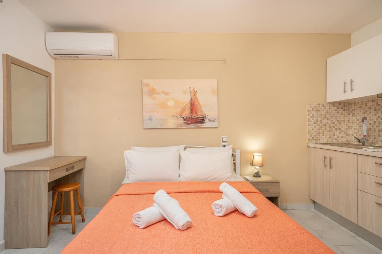Alexatos Studios & Apartments Agia Efimia Exteriér fotografie